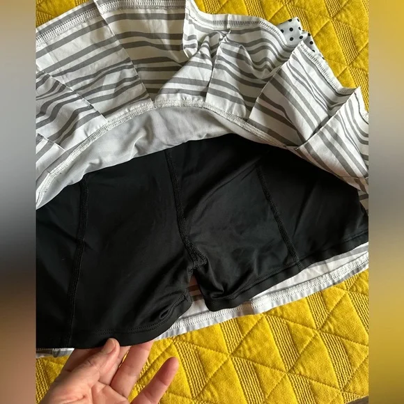 LULU LEMON skirt NEW - Picture 4 of 8